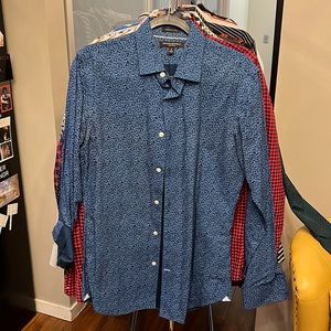 Men’s Small Banana Republican Button Up blue and with light blue floral